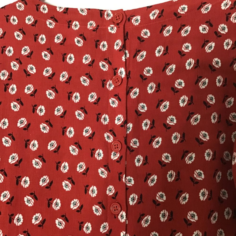 Jack By BB Dakota Drive Me Daisy Button Back Top - Picture 6 of 10